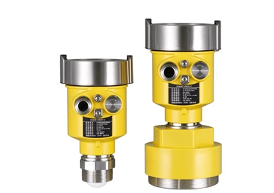 Streamlined Level Monitoring: 80GHz Threaded Radar Sensor